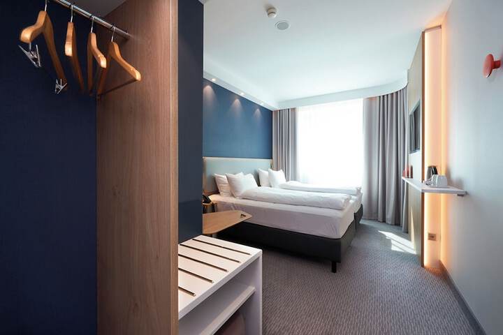 Room 21 of 63