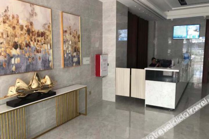 Hotel Interior 6 of 12