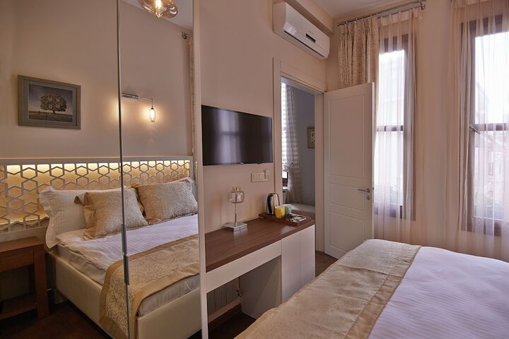 Room 9 of 51
