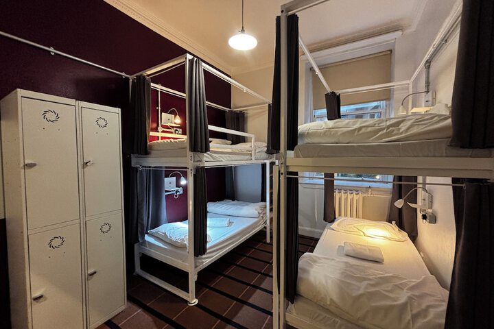 Room 36 of 75