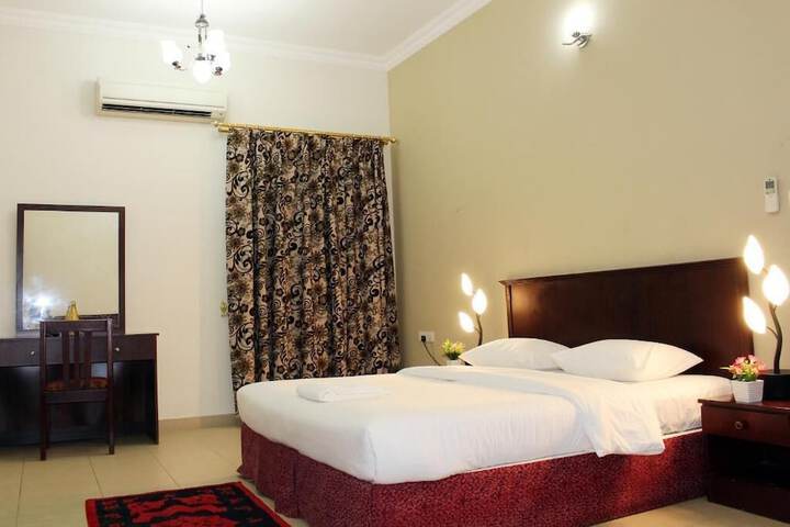 Room 8 of 24