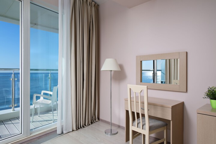 Room 7 of 57