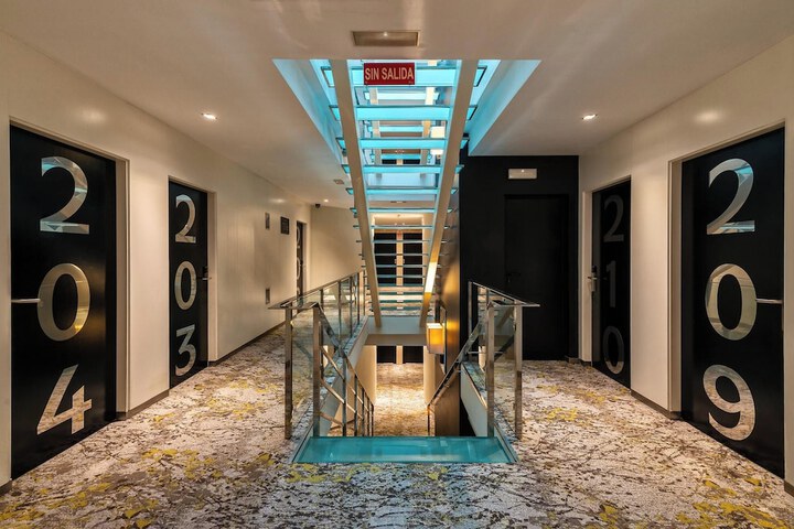 Hotel Interior 22 of 28