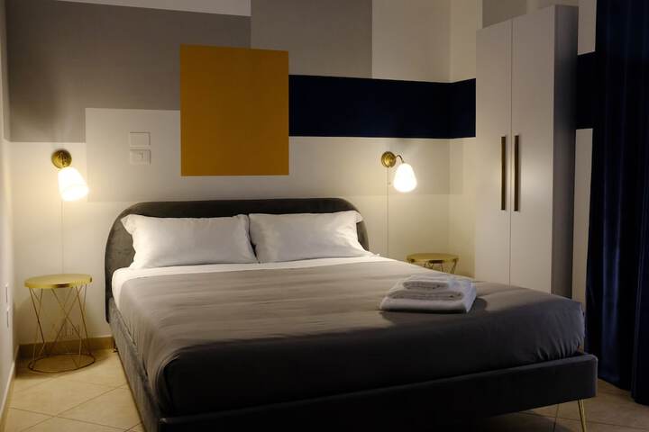 Room 2 of 34