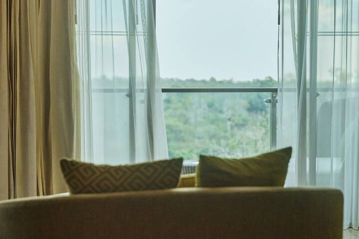 Room 51 of 204