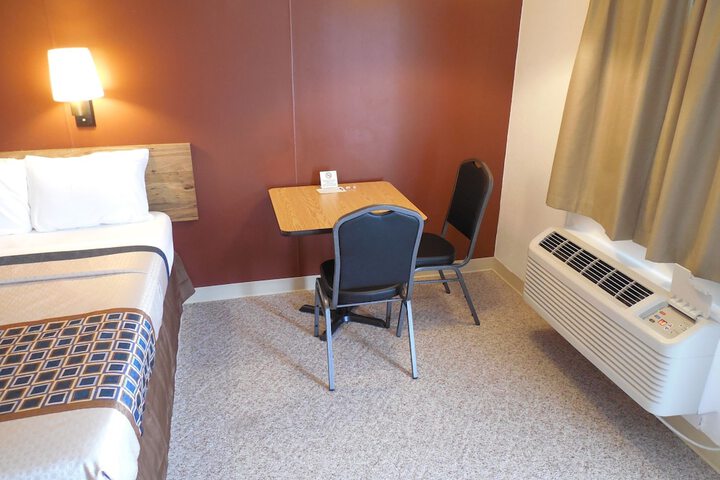 Room 13 of 54