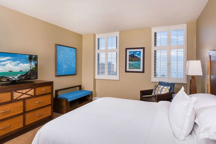 Room 4 of 73
