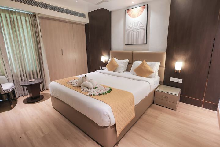 Room 10 of 15