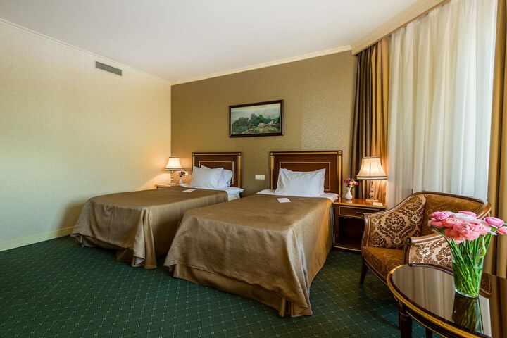 Room 30 of 113