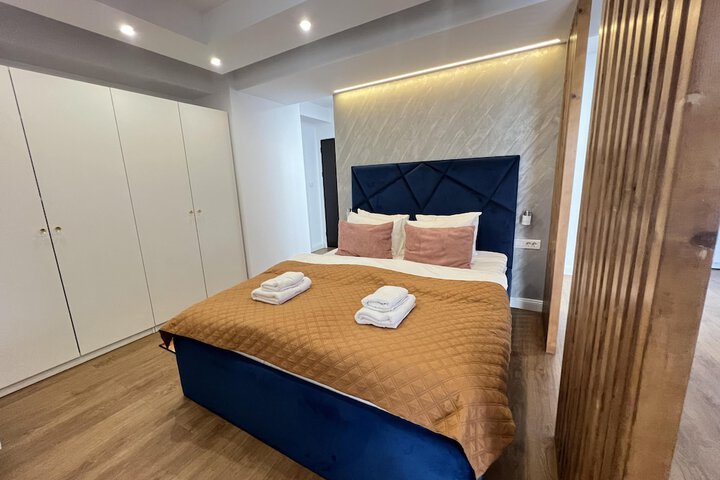 Room 54 of 206