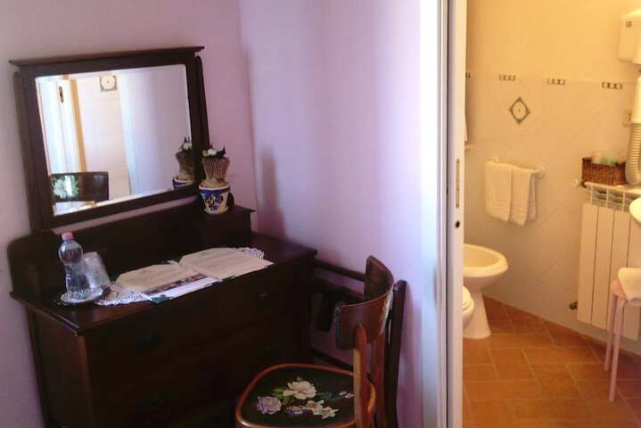 Room amenity