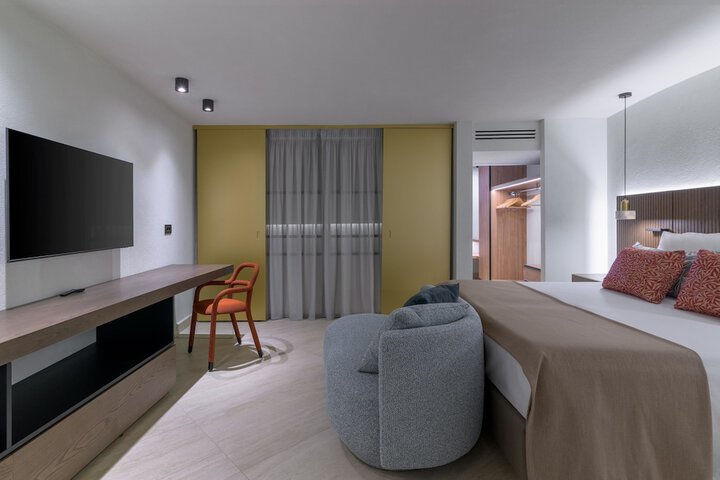 Room 60 of 295