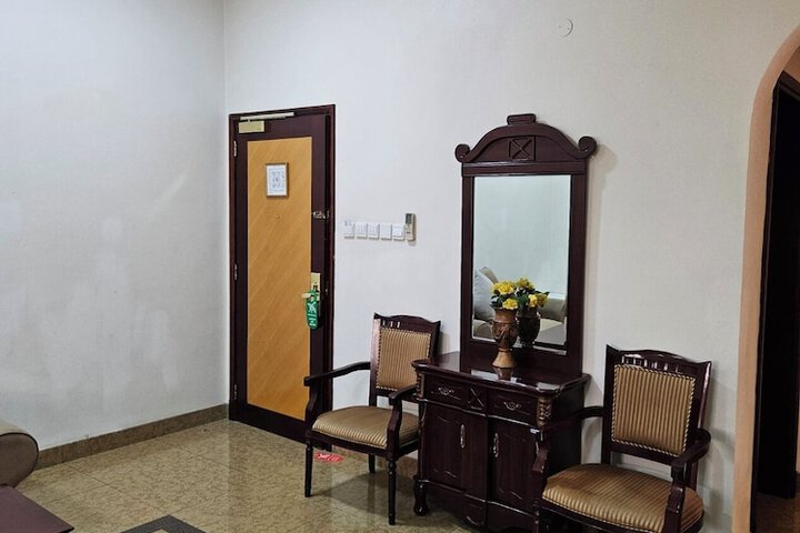 Room 25 of 46