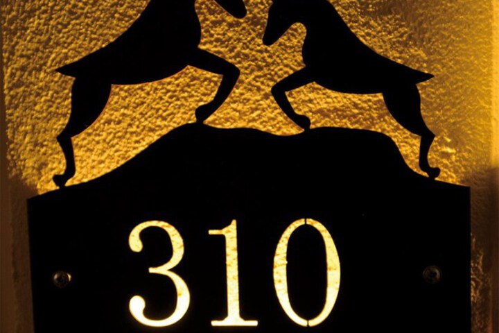 Room 3 of 138