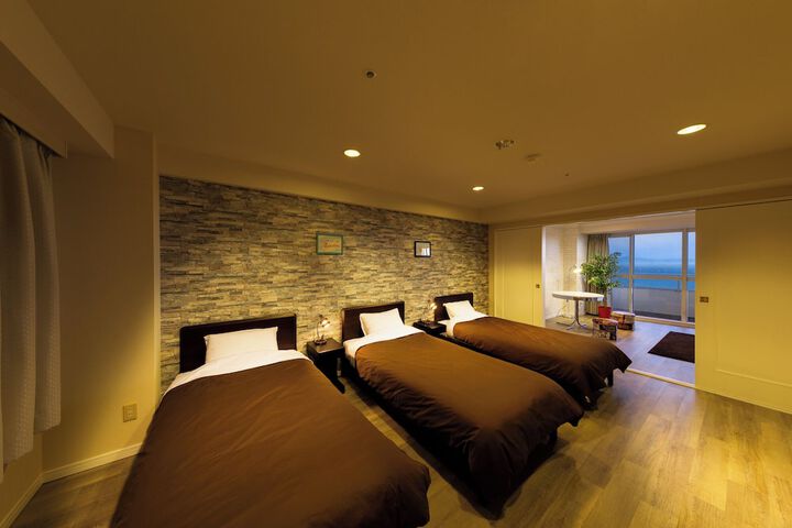 Room 14 of 49