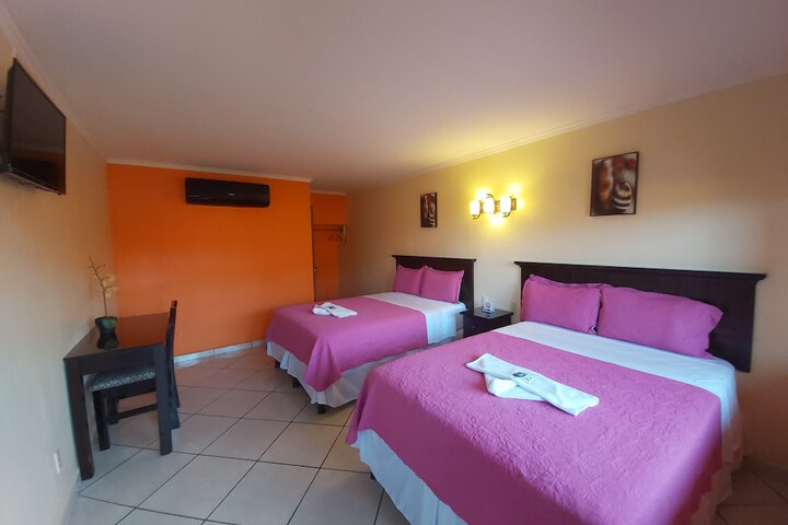Room 2 of 37