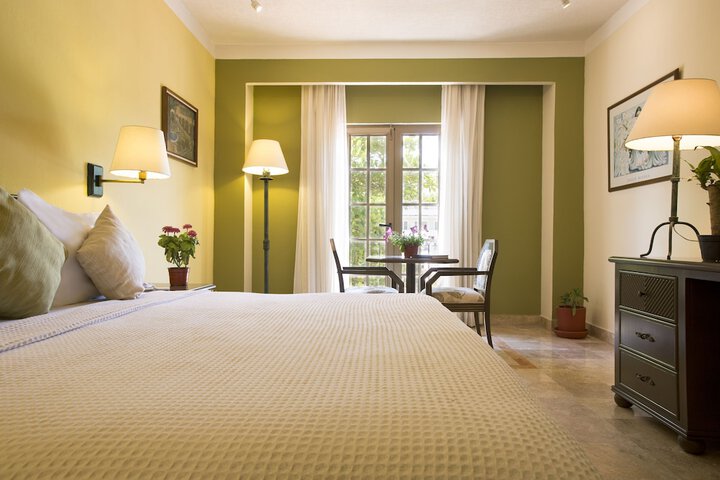 Room 13 of 54