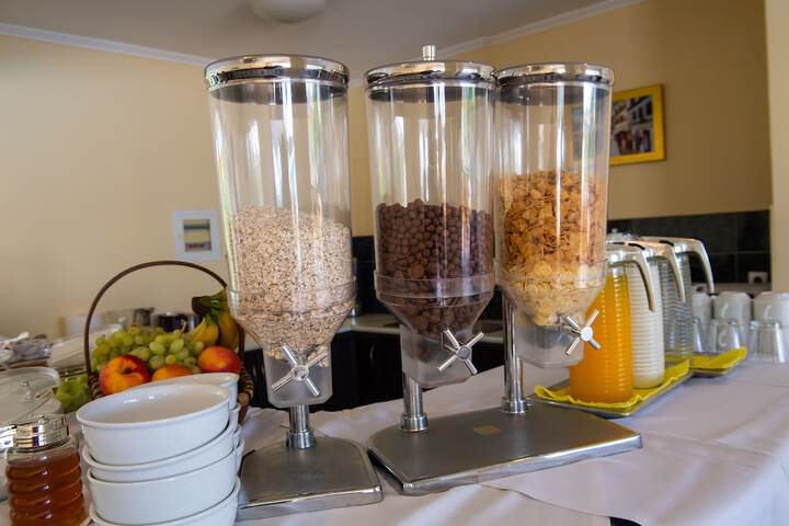 Breakfast/Coffee Service 38 of 66