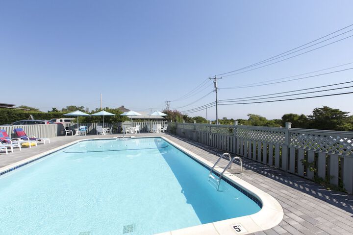 Pool 621 of 663