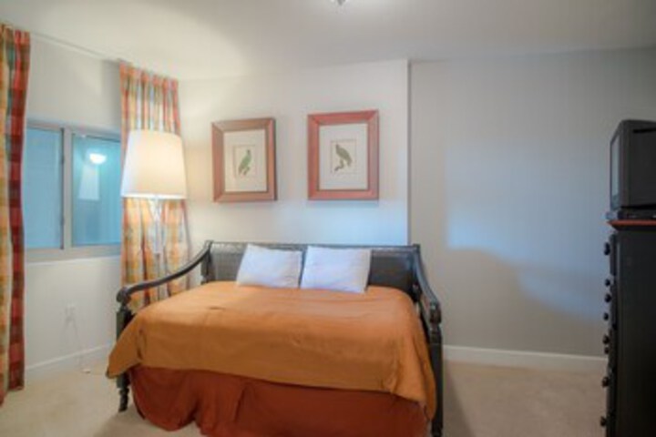 Room 1 of 31