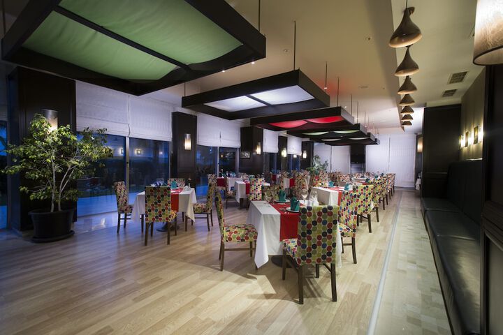 Dining 94 of 164