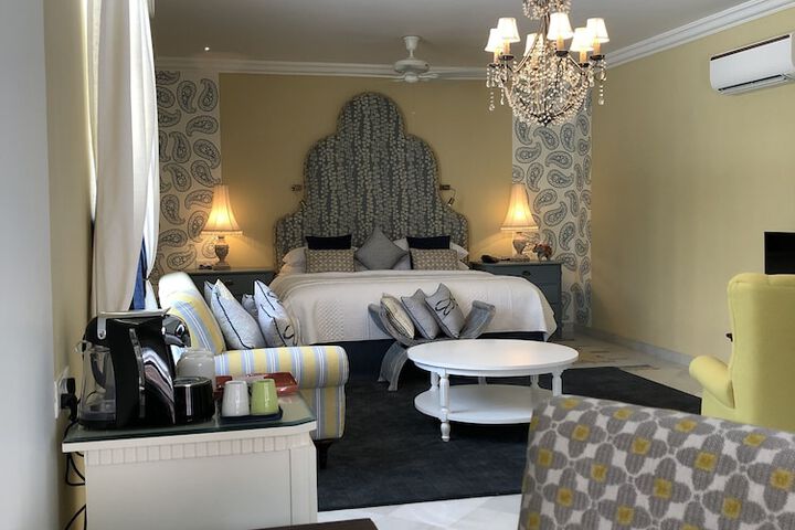 Room 12 of 79