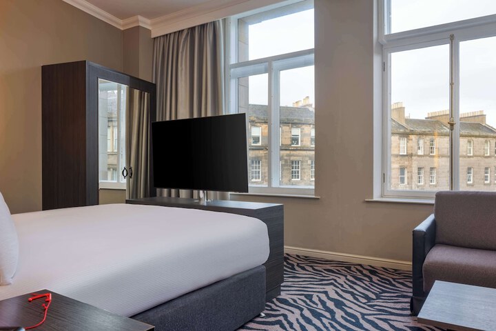 Room 42 of 113