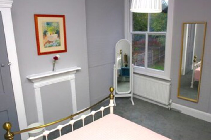 Room 49 of 54