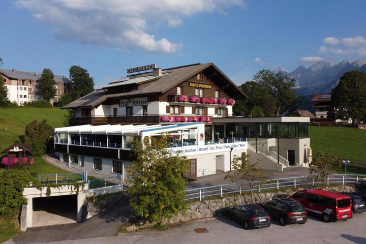 Hotel-Café Perner