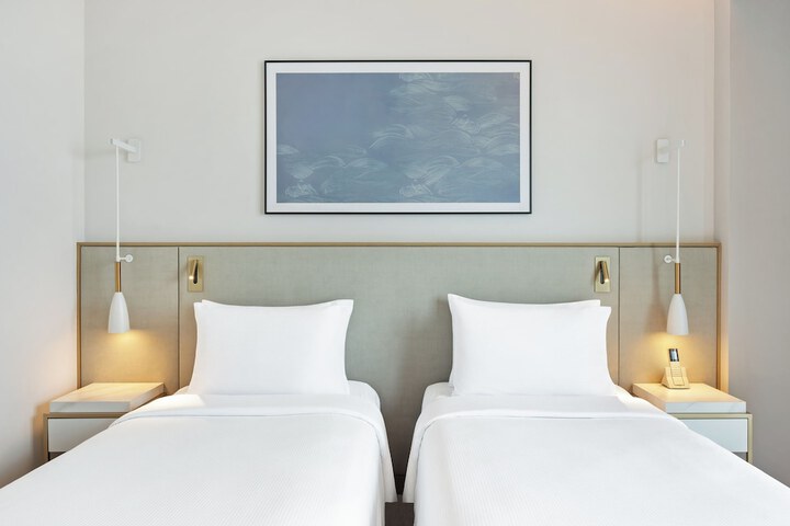 Room 31 of 70