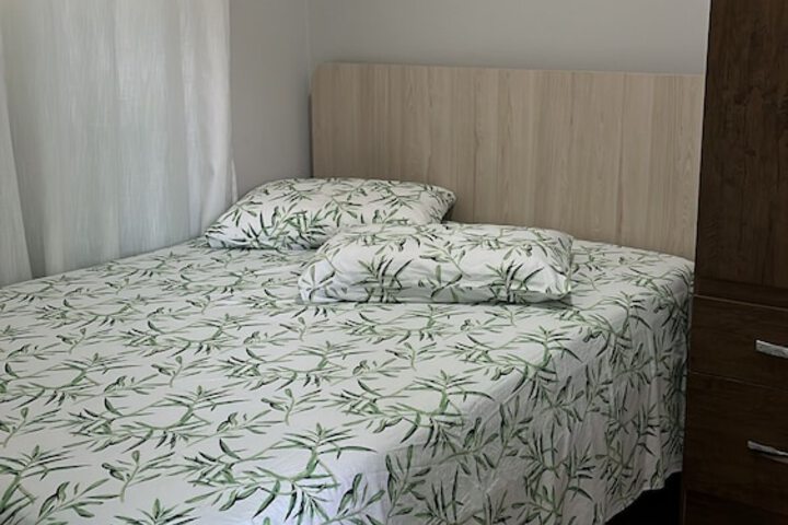 Room 11 of 22