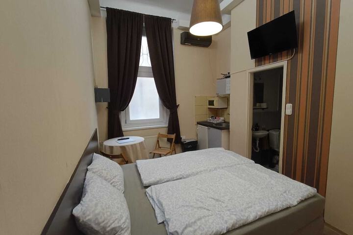Room 11 of 55