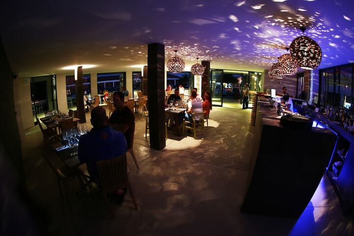 Dining 26 of 43