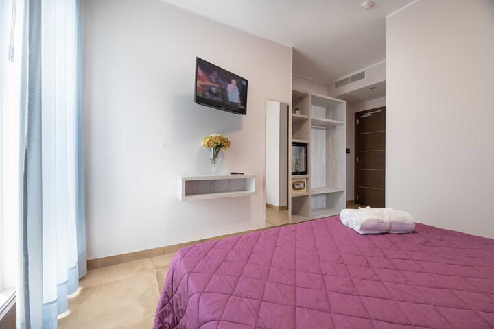 Room 42 of 88
