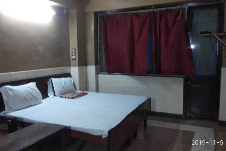 Room 3 of 11