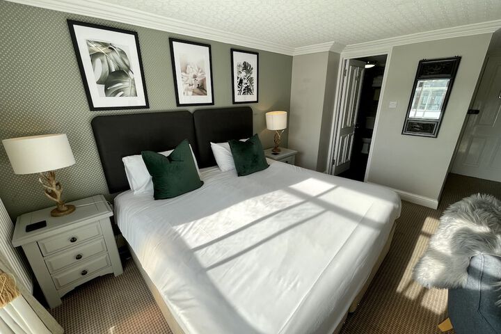 Room 45 of 109