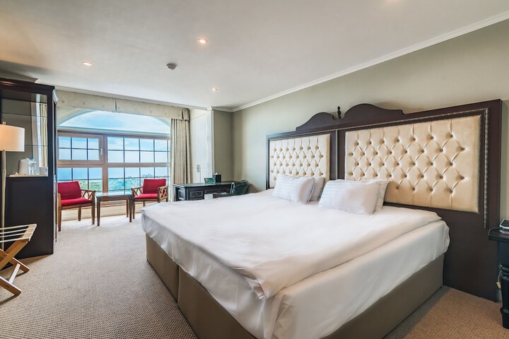 Room 21 of 64