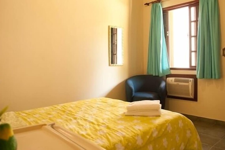 Room 14 of 32