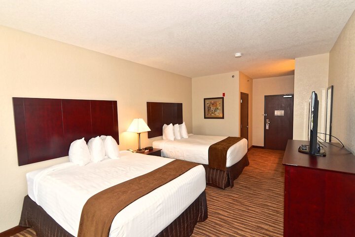 2 Queen Guest Room (9 of 13)