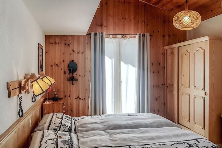 Room 10 of 51