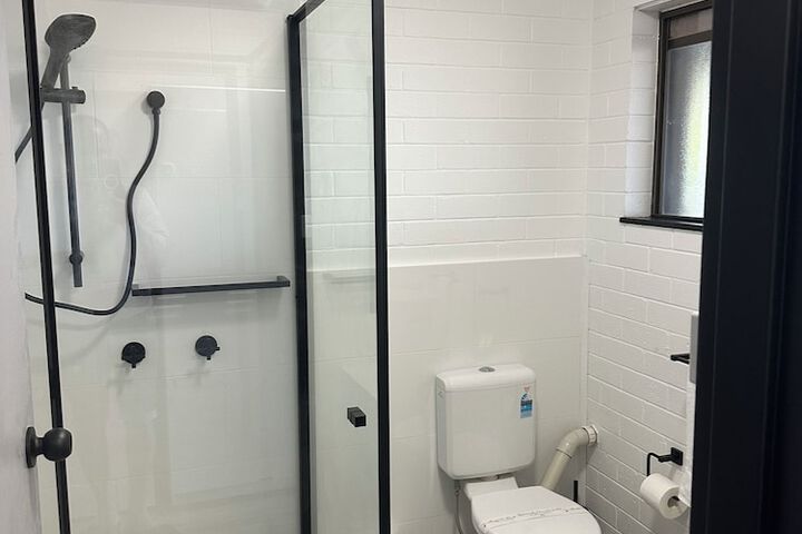Room 10 of 72