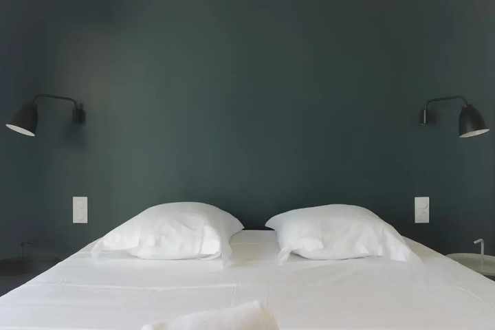 Room 8 of 8