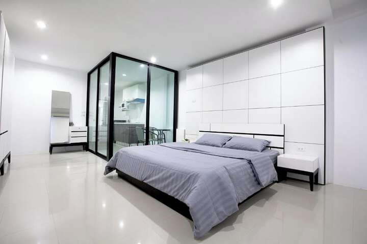 Room 26 of 59