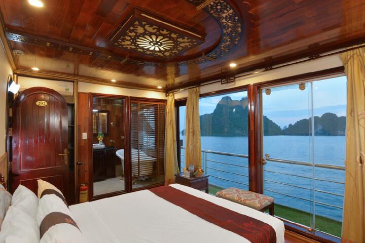 Oasis Bay Classic Cruises