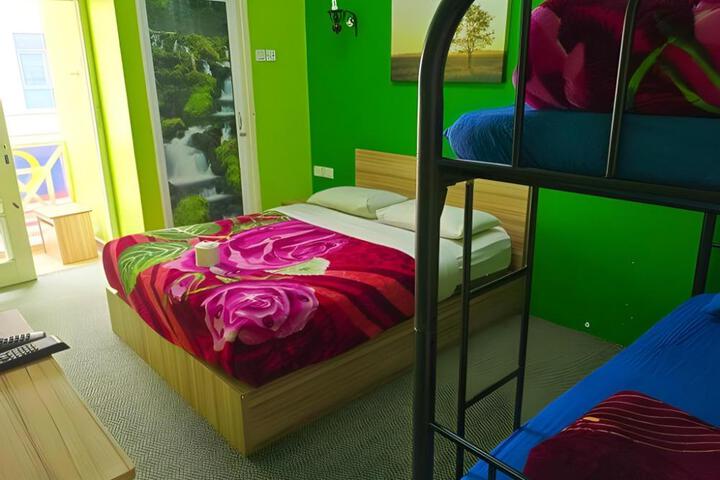 Photo 8