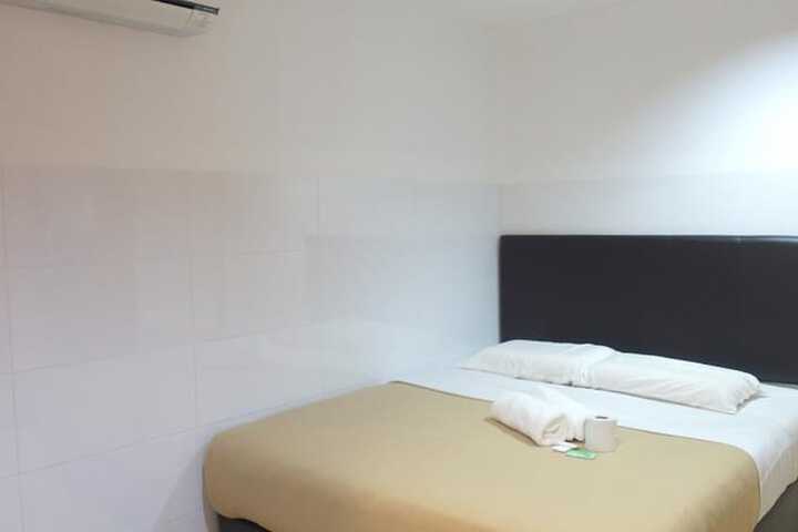 Room 7 of 30