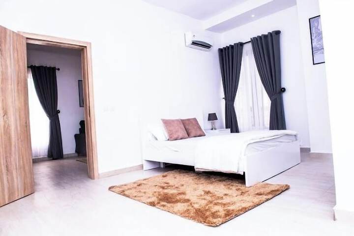 Room 17 of 65