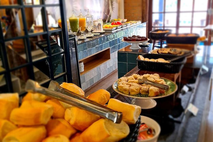 Breakfast/Coffee Service 122 of 135