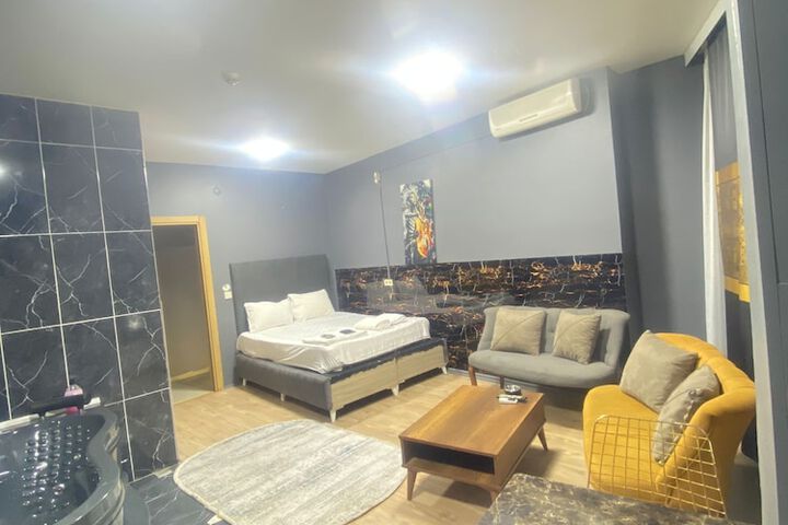 Room 22 of 45