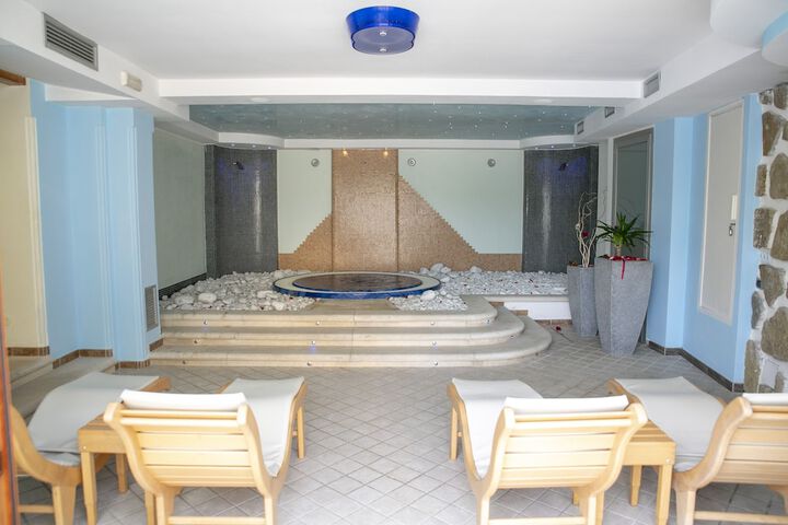 Hotel Interior 8 of 110